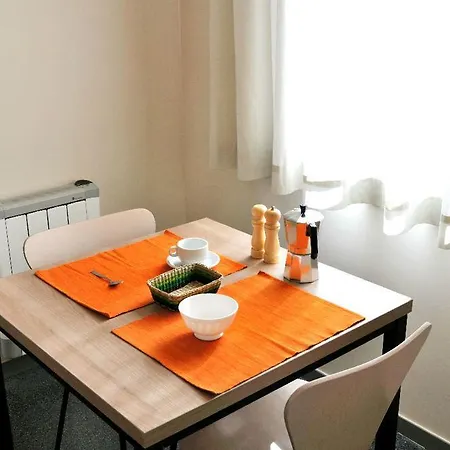 Residencia Universitaria Resa Damia Bonet *