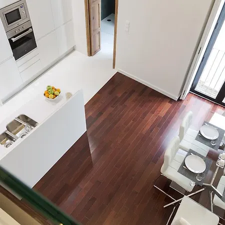 Downtown Apartment *