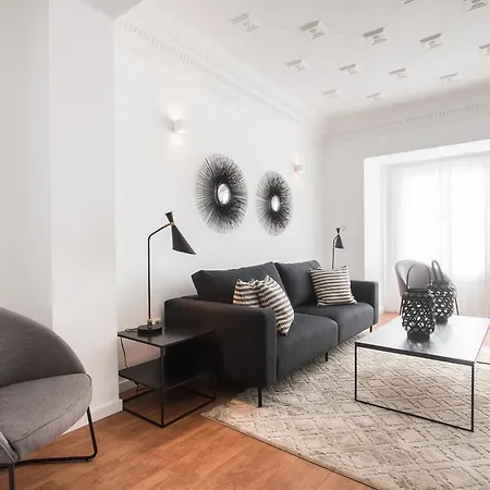 Luxury - Boutique Center