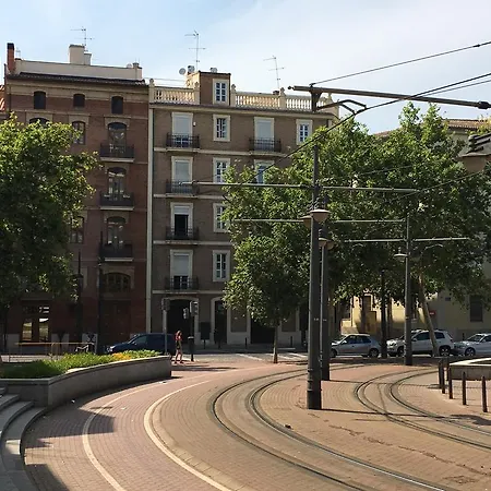 Travel Habitat Jardines Rio Turia. *