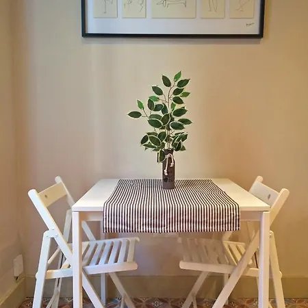 Aloy Modern Flat شقة فالنسيا