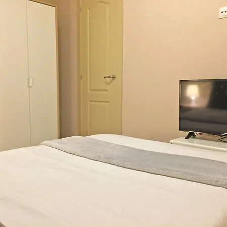 Aloy Modern Flat فالنسيا