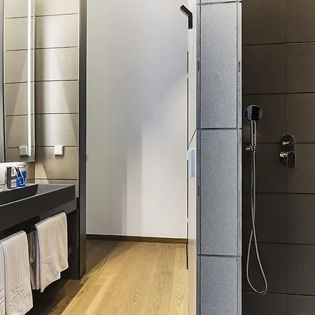 One Shot Mercat 4* Βαλένθια