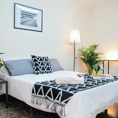 Apartment Valencia Bed and breakfast 2*