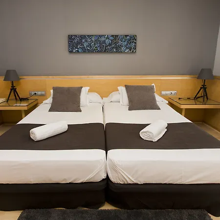& Co. J. Botanico Boutique 3*