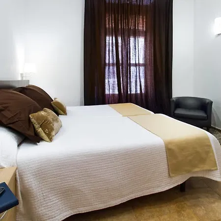 Living Hotell 3*