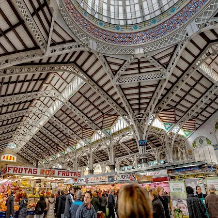 Angel Guimera & Breakfast