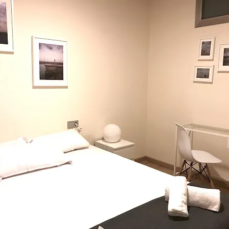 Mercado Central Rooms & Breakfast Apartment