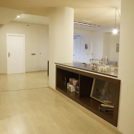 Mercado Central Rooms & Breakfast Apartment *