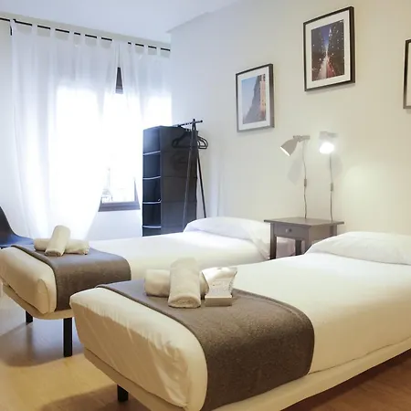 Mercado Central Rooms & Breakfast Apartment