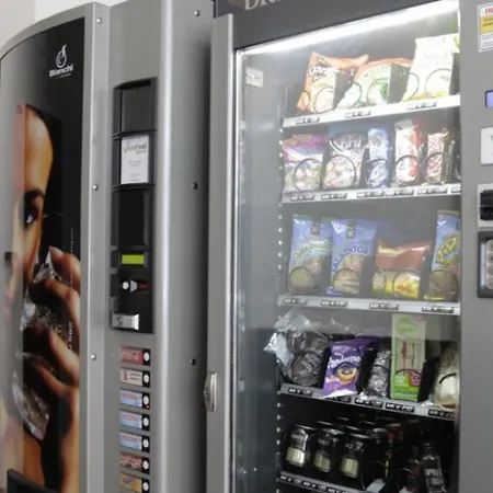 Olympia Universidades 3* Валенсия