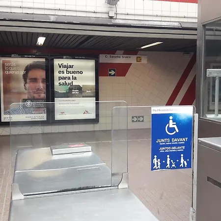 Angel Guimera & Breakfast Panzió *