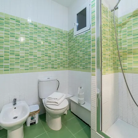 Travel Habitat Mestalla Apartman