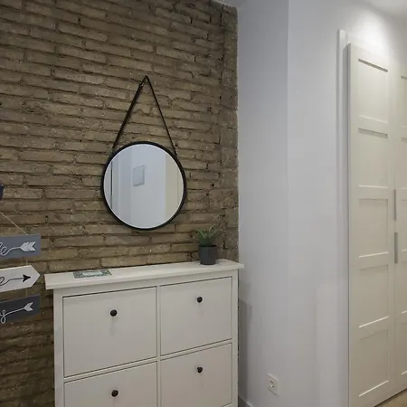 Singularstays Sorolla Apartment