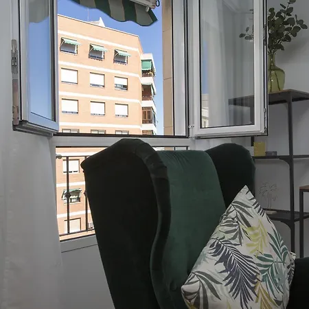 Singularstays Sorolla Apartment