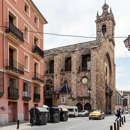 Travel Habitat ático Ciutat Vella. Appartamento