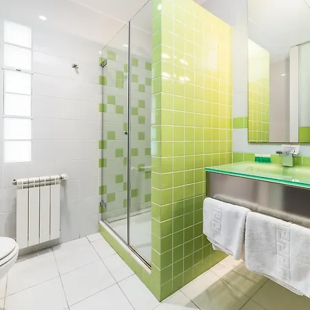 Travel Habitat ático Ciutat Vella.