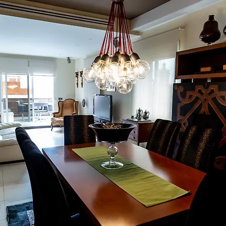 Travel Habitat ático Ciutat Vella. Valenza