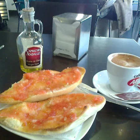 Apartmentsuitespain Economy アパート