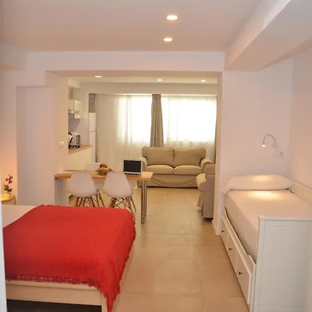 Bet - Abastos Apartmanhotel 2*
