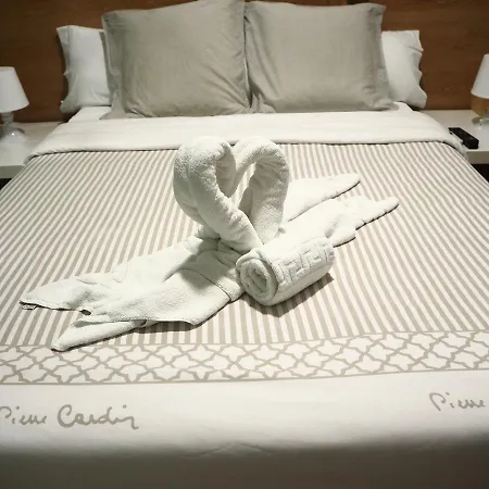 Suits - Adults Only Check In Desde 14 00h