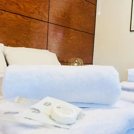 Suites Rooms Valencia 2* 瓦伦西亚