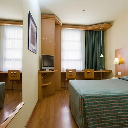 Nh Ciencias Hotel