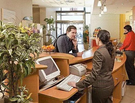 酒店 伊鲁尼昂瓦伦西亚3号酒店 3*