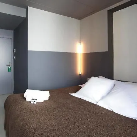 Cosy Tapineria 2*