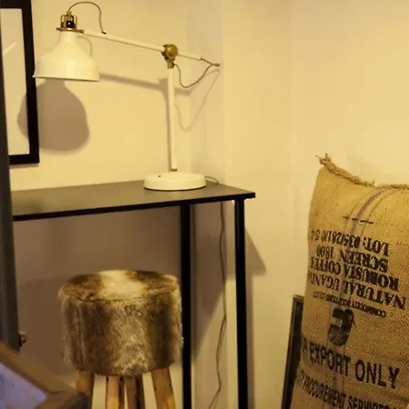 Bubuflats / Mercat Apartamento