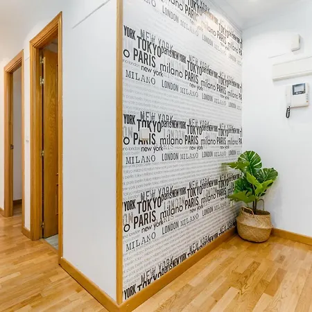 Mercado Central Rooms & Breakfast Apartment