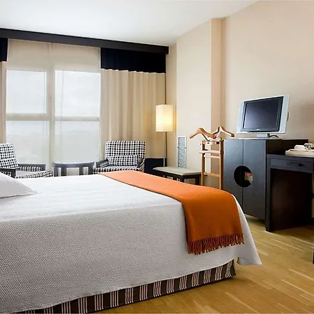 Nh Center Валенсия