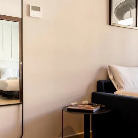 Ramirez Flats Valencia