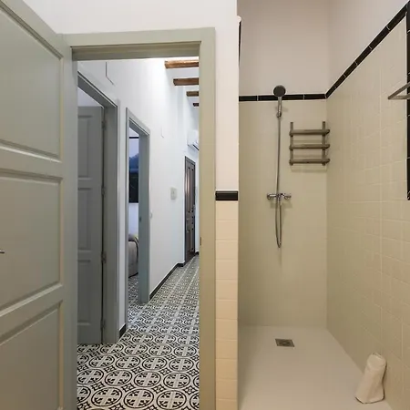 Apartup Central Market Iii *