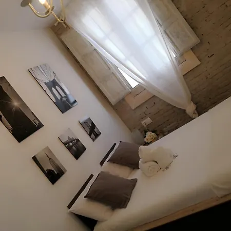 By Eric Olsan Apartament Walencja