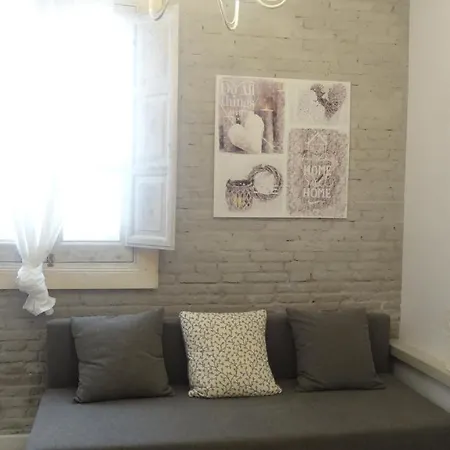 By Eric Olsan Apartament Walencja
