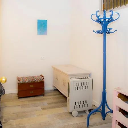 Maravilla's Apartment *