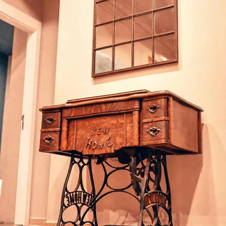 Bed & Breakfast Bird House Valencia