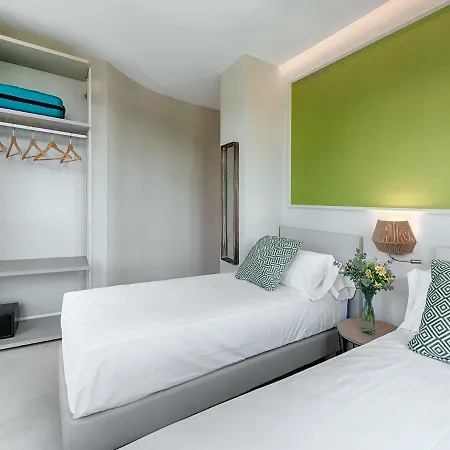 Opera House 3* Валенсия