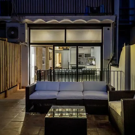 Daire Florit Flats - Center Luxurious 1br 1ba Terrace Wi-fi Ac *