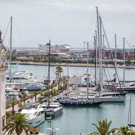 Travel Habitat Port Valencia.