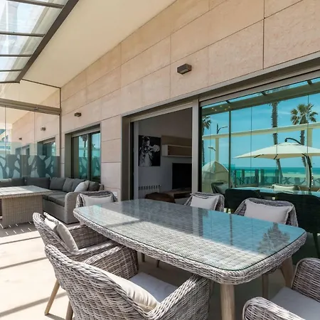Luxury Front With Pool Apartamento