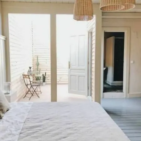 Mom La Punta 3* Valencia