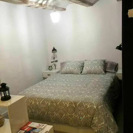 Al Pie De La Catedral Apartment *
