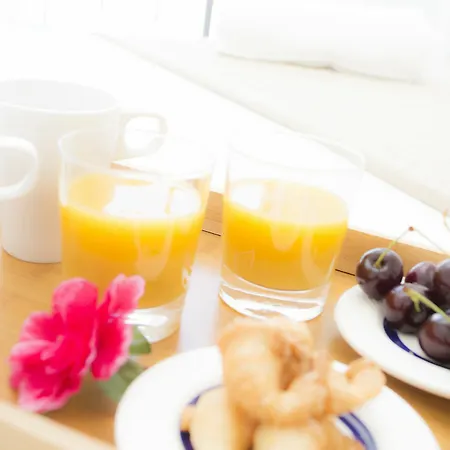 Singularstays Na Jordana Апартаменты