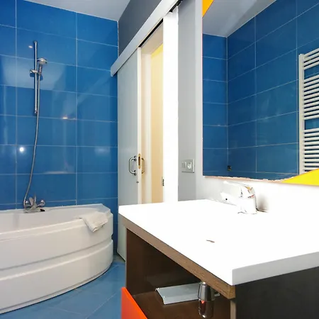 Kirei Merced Hotel