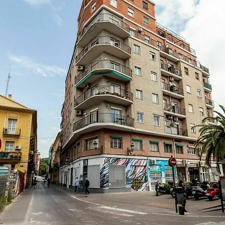 Travel Habitat ático Ciutat Vella.