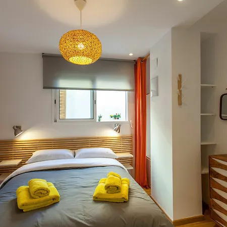 Garden Bed and Breakfast 2*