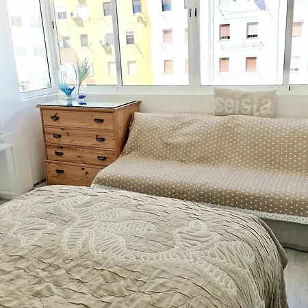Oyo Duc De Gaeta 3* Valencia