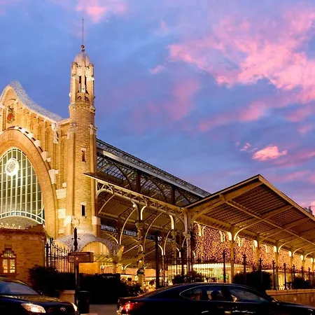 Arrendamiento De Temporada En Ruzafa דירה